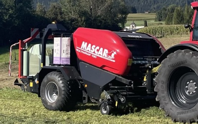 Mascar Multiwrap bale press and wrapper combination