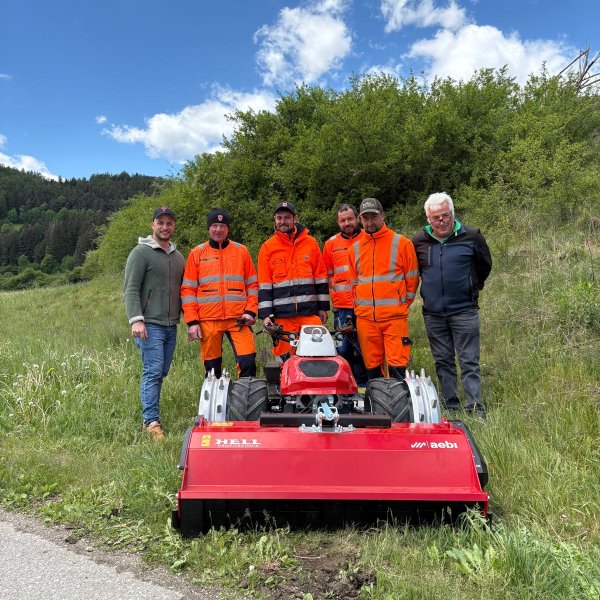 AUTONOME PROVINZ BOZEN - ZONE 6 - STRASSENDIENST PUSTERTAL AUTONOME PROVINZ BOZEN - ZONE 6 - STRASSENDIENST PUSTERTAL