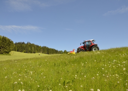 Lintrac 100 mit Allradlenkung