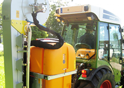 Aufsattelsprühgerät mit Querstromgebläse